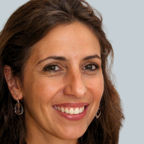 Dr. Débora Carvajal, Pharm.D.